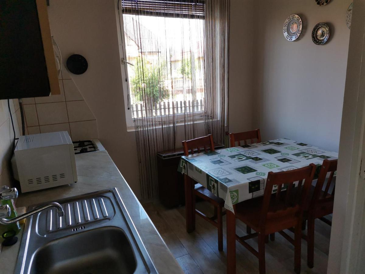 Roland Apartman Balatonlelle Exterior foto
