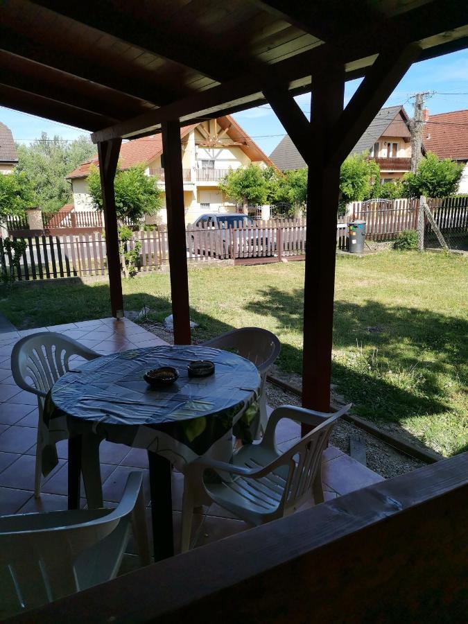 Roland Apartman Balatonlelle Exterior foto