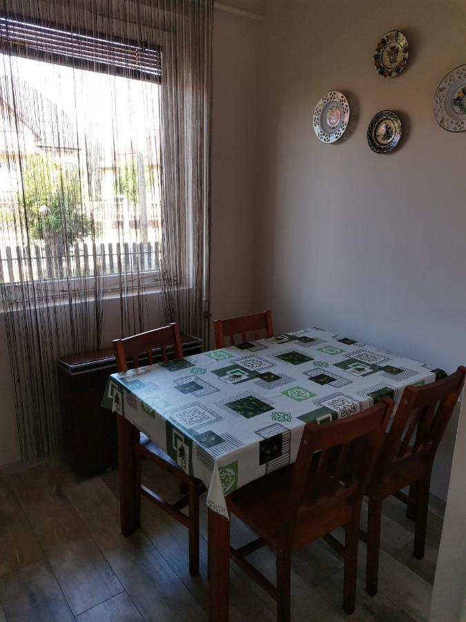 Roland Apartman Balatonlelle Exterior foto